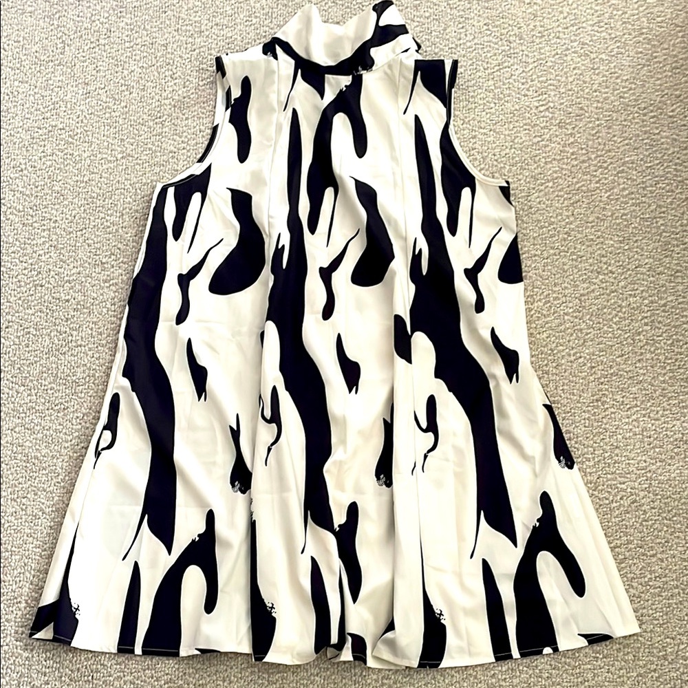 SHEIN Black and White Pleated A-Line Mini Dress L/XL